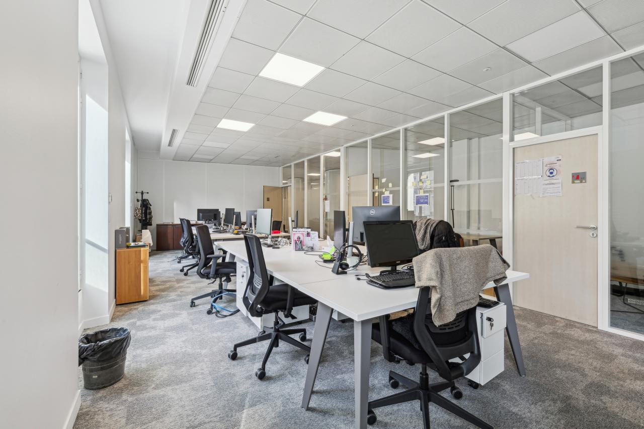 Bureau Paris 379m² Location bureau Paris OLBUR2422013 9